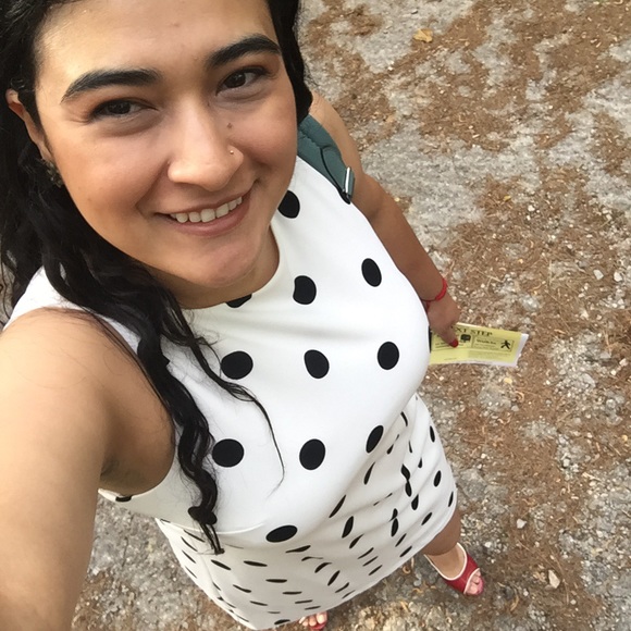 Meet your Posher, Crystal - Picture 3 of 3